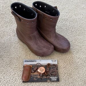 Cowboy Boot Crocs! Men size 8, Women’s size 10. With Jibbitz!